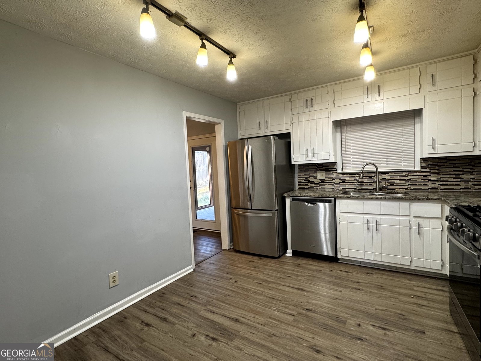 8678 Glenwoods Drive Riverdale - Photo 12