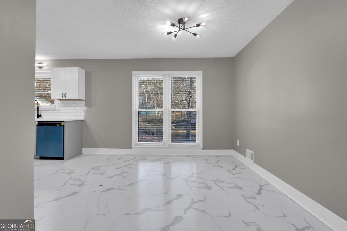 1760 Mountain Ash Court Dacula - Photo 10