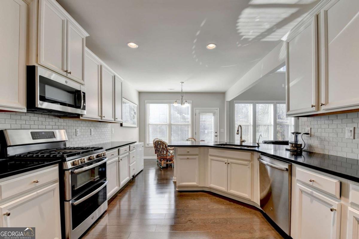 1909 Lakeview Bend Way Buford - Photo 24