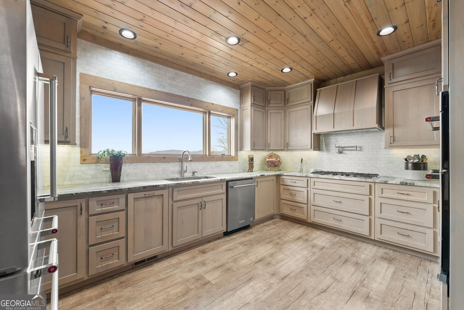 655 Mountainside Drive CLEVELAND - Photo 17