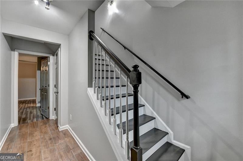 5987 Turfway Park Court Sugar Hill - Photo 21