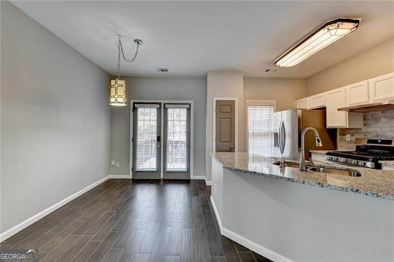 5987 Turfway Park Court Sugar Hill - Photo 6