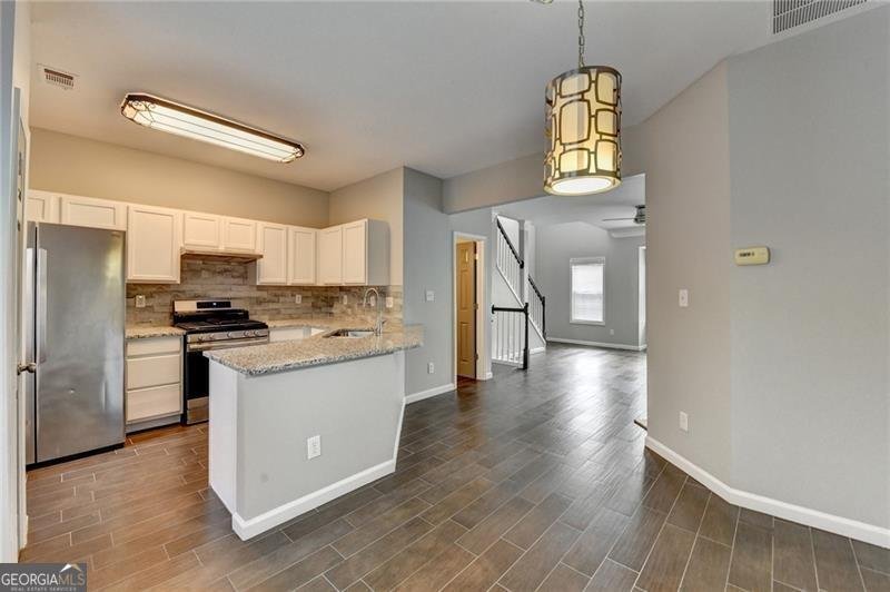 5987 Turfway Park Court Sugar Hill - Photo 7