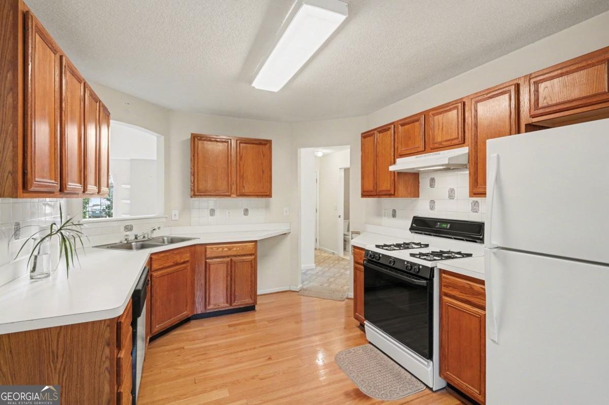 2256 Dresden Green Kennesaw - Photo 9