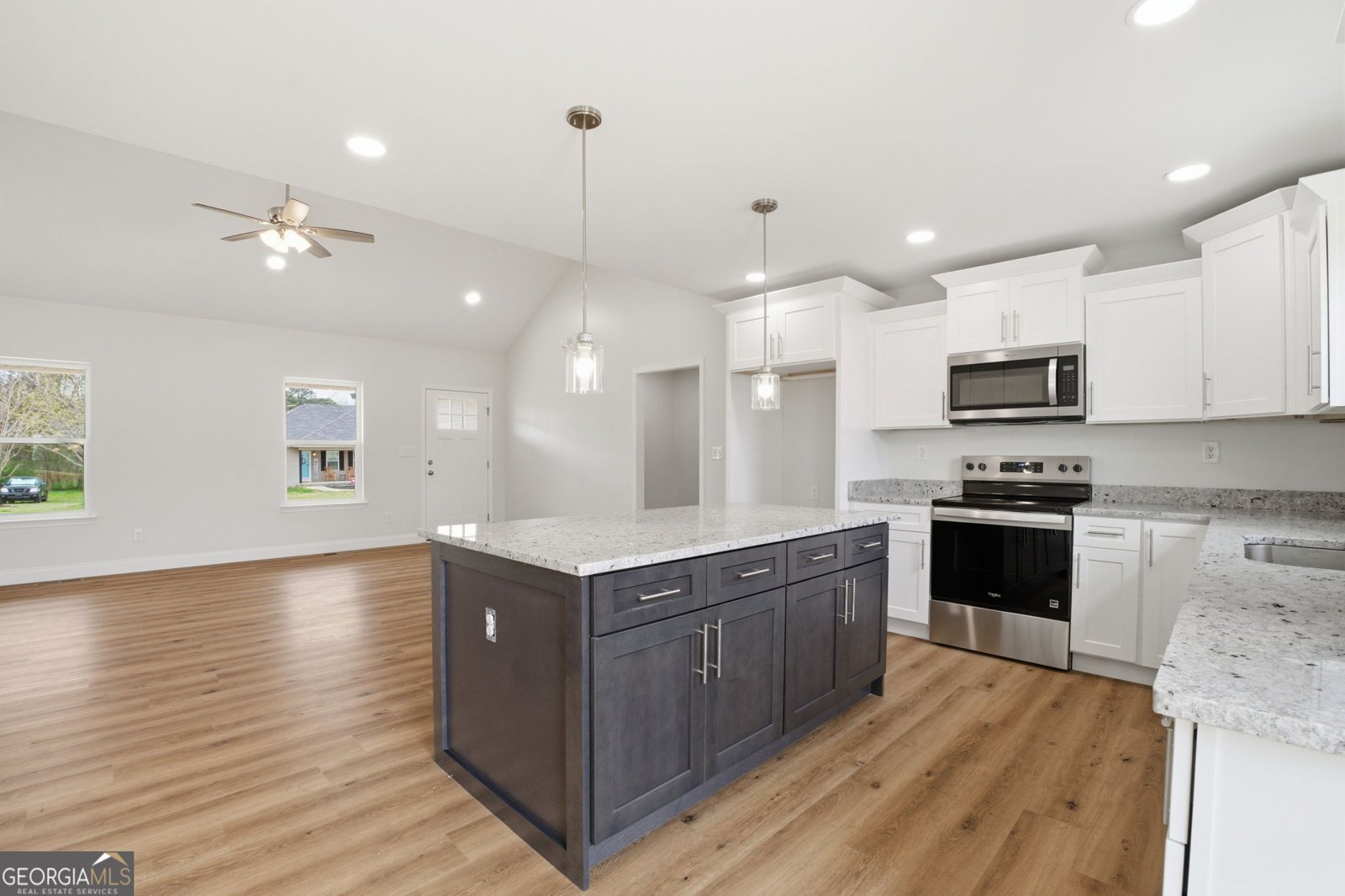 22 Lyndsey Drive Chatsworth - Photo 11