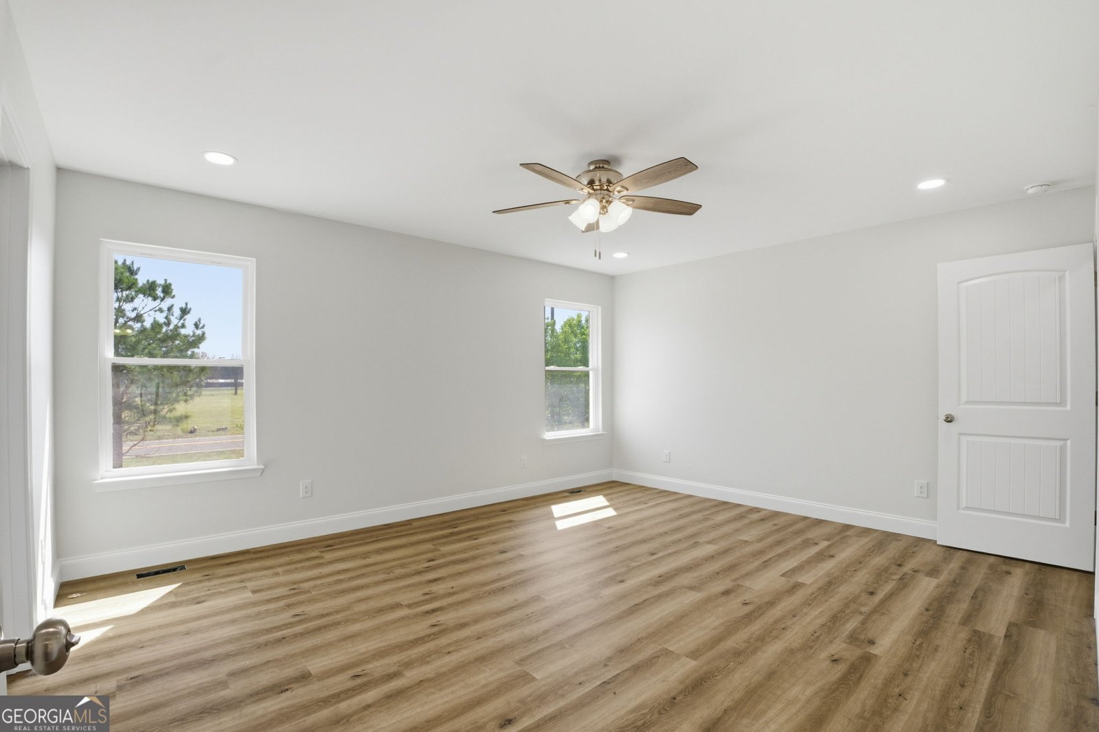 223 Jon Court Chatsworth - Photo 17