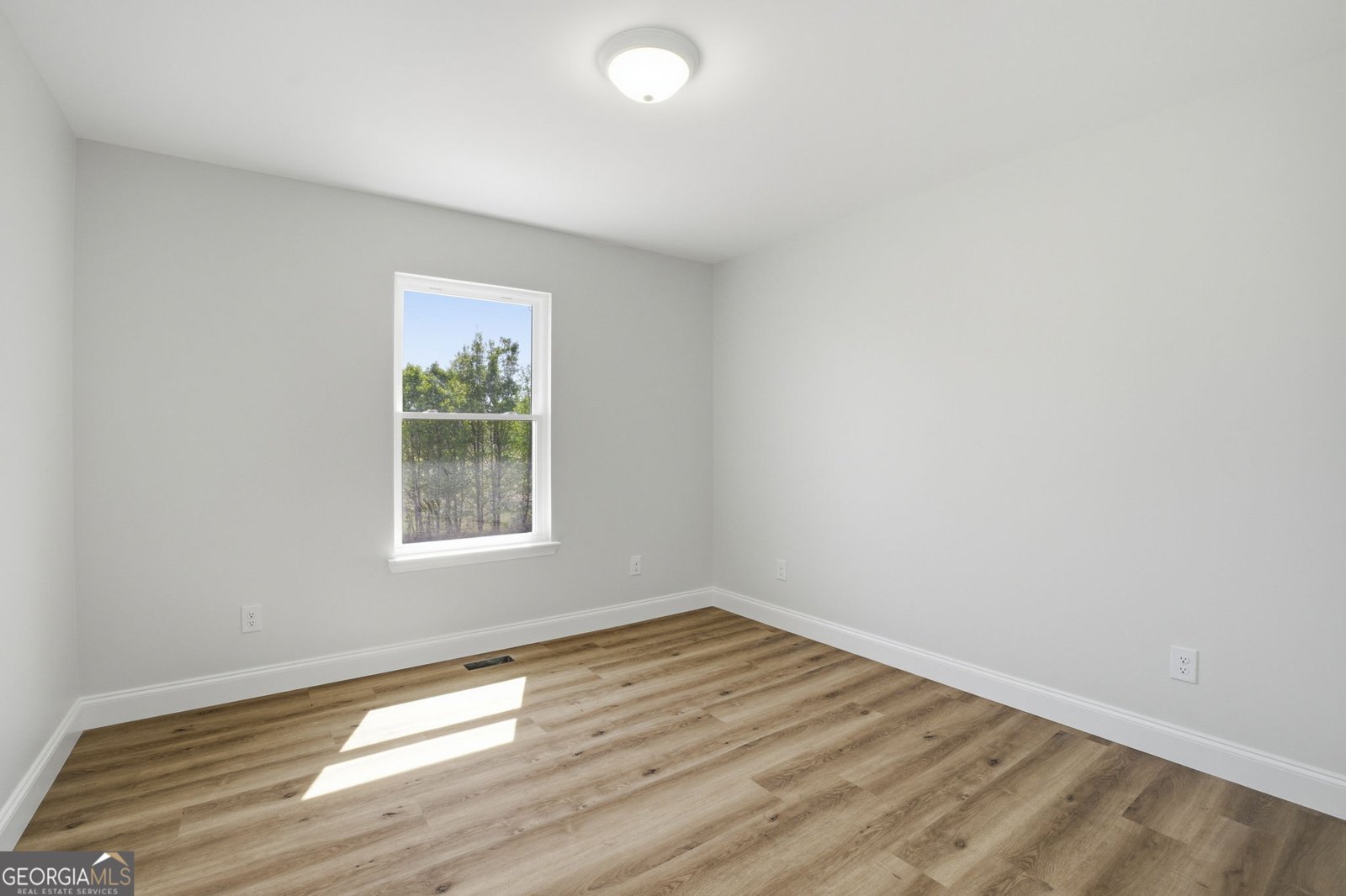 223 Jon Court Chatsworth - Photo 19