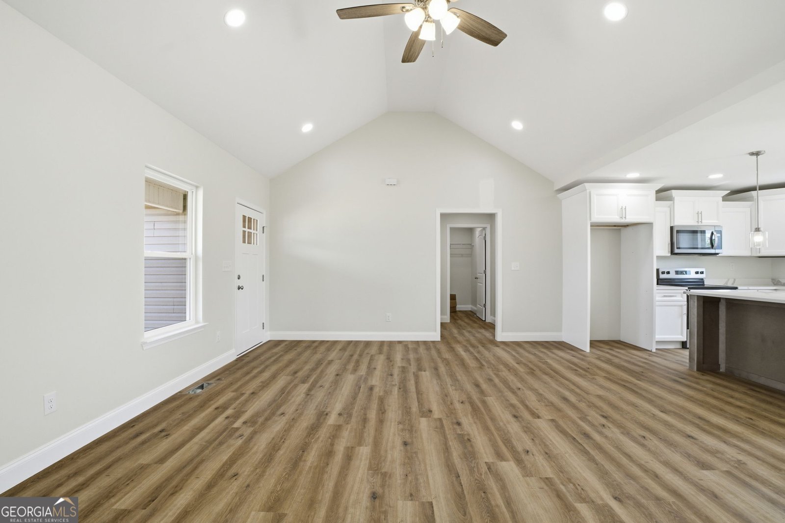 223 Jon Court Chatsworth - Photo 34