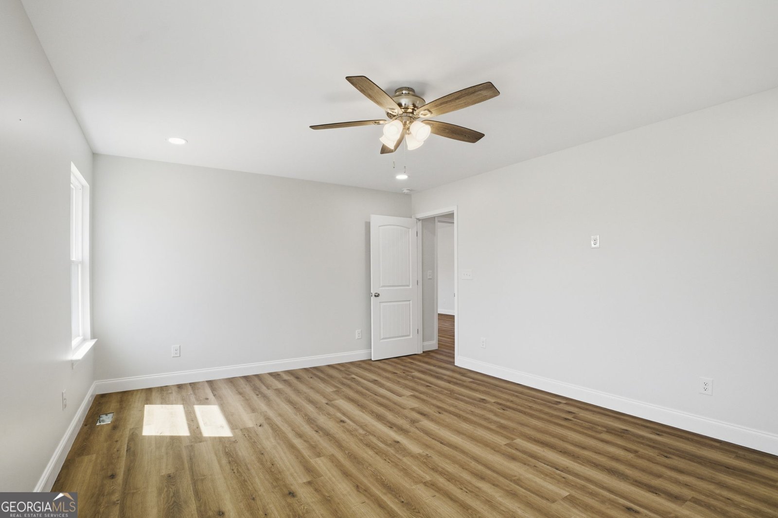 223 Jon Court Chatsworth - Photo 37