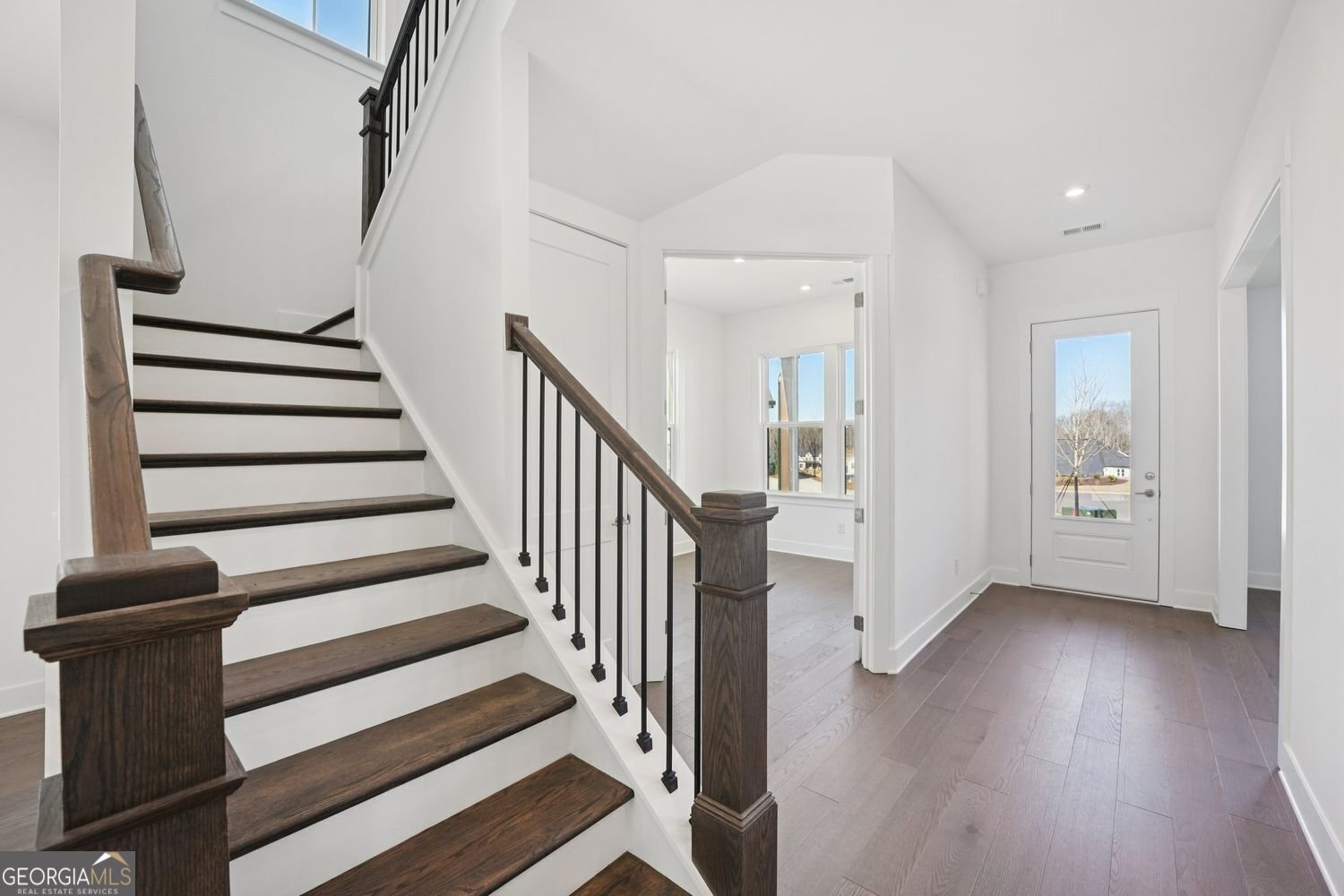 2815 Medford Drive Cumming - Photo 9