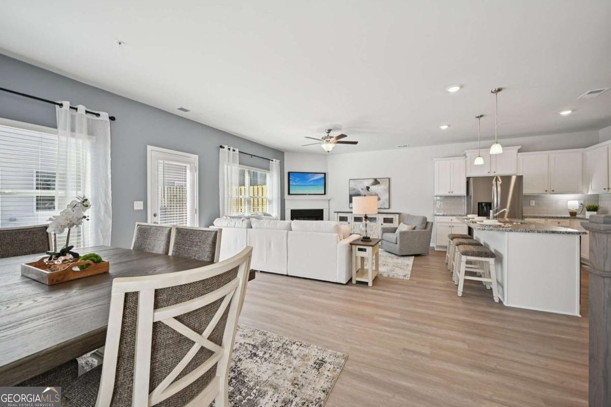 336 Lanier Circle Woodstock - Photo 8