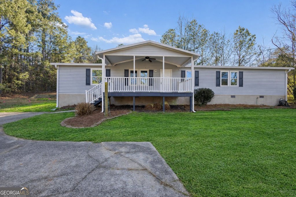 3041 Granite Drive Conyers - Photo 1