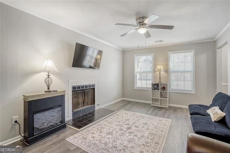 1049 Autumn Crest Drive Stone Mountain - Photo 9