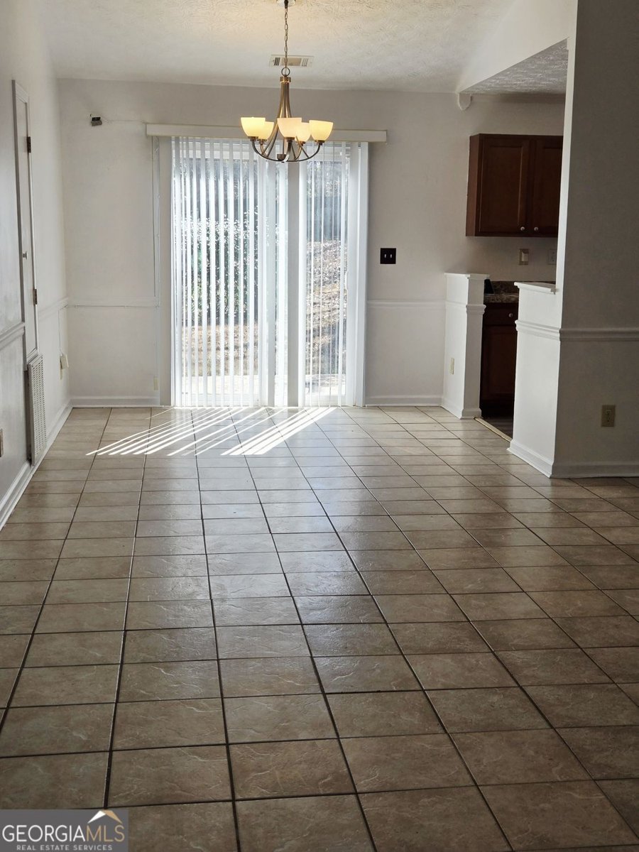 1703 Windy Ridge Court Conyers - Photo 11