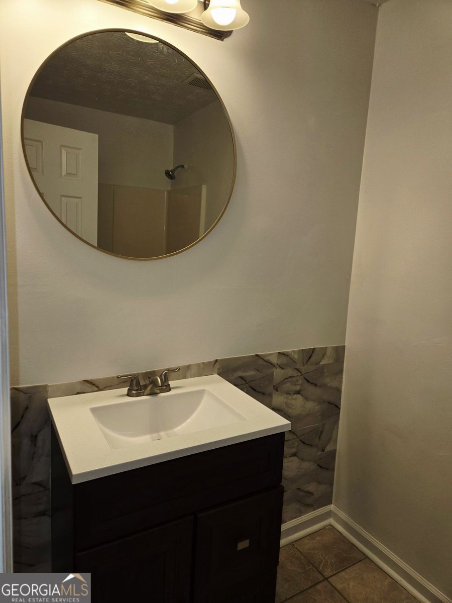 1703 Windy Ridge Court Conyers - Photo 12