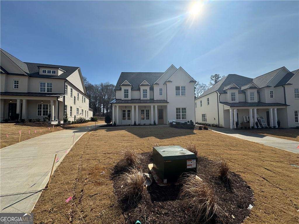 220 Suwanee Avenue Suwanee - Photo 1