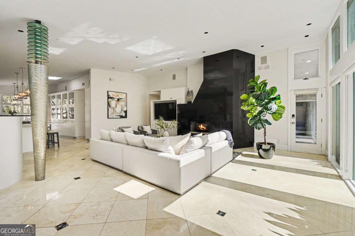 887 Berkshire Road Atlanta - Photo 10