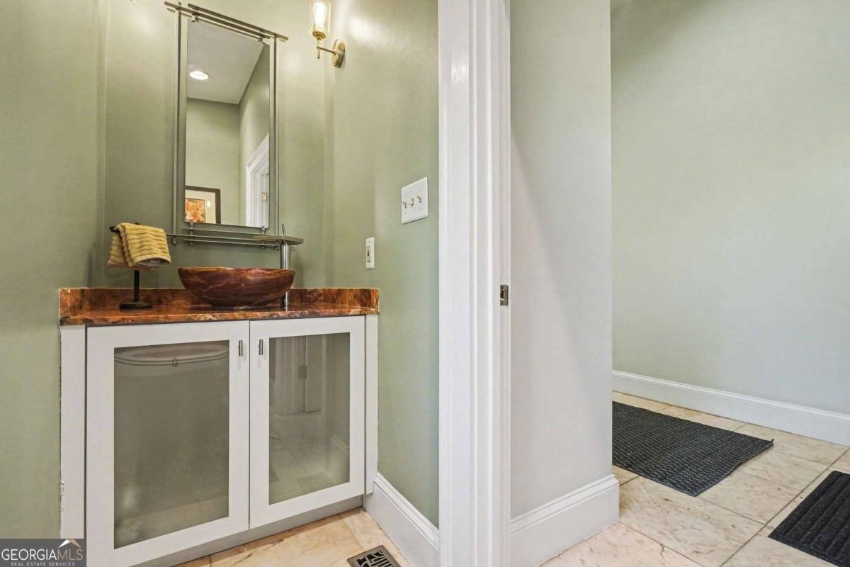 887 Berkshire Road Atlanta - Photo 68