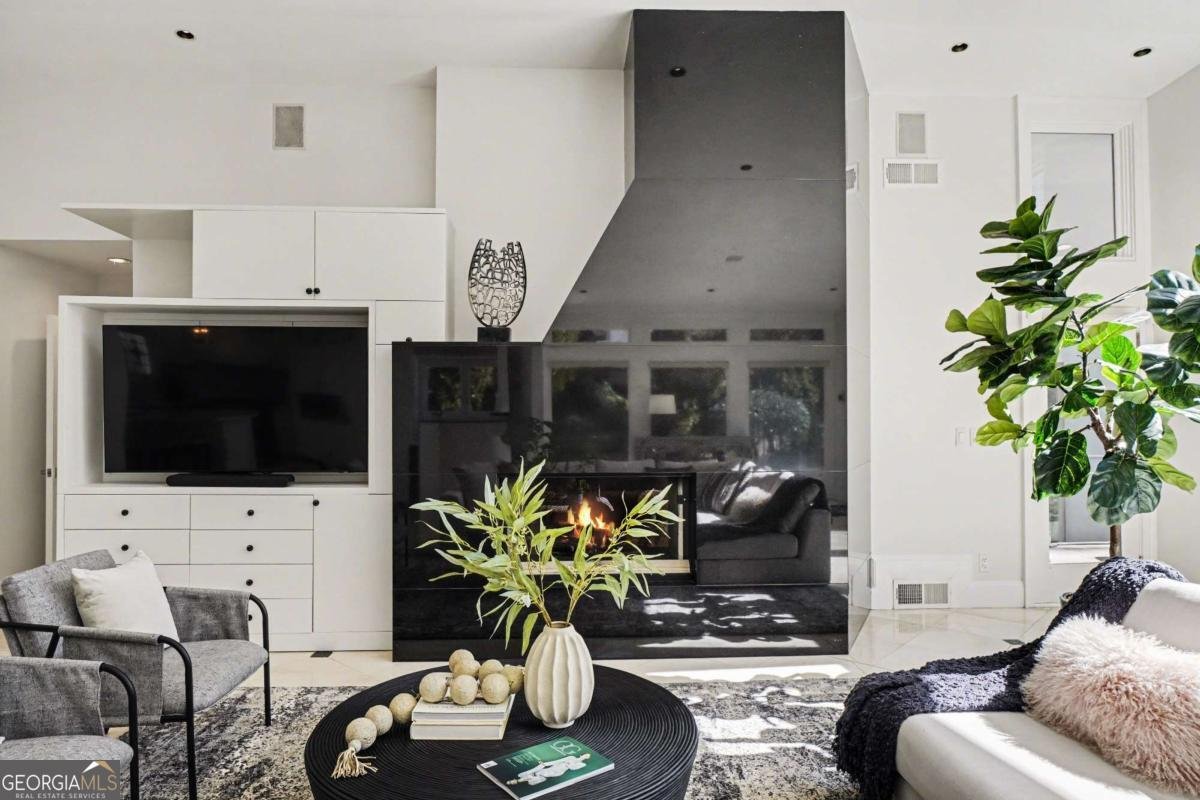 887 Berkshire Road Atlanta - Photo 8