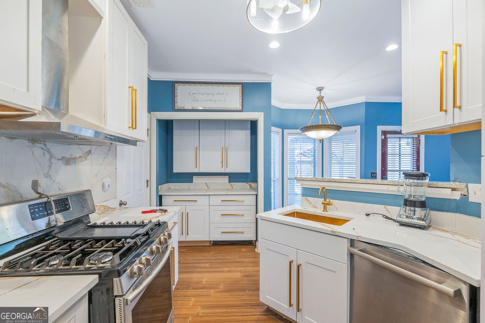 6914 Waters Edge Drive Stone Mountain - Photo 10