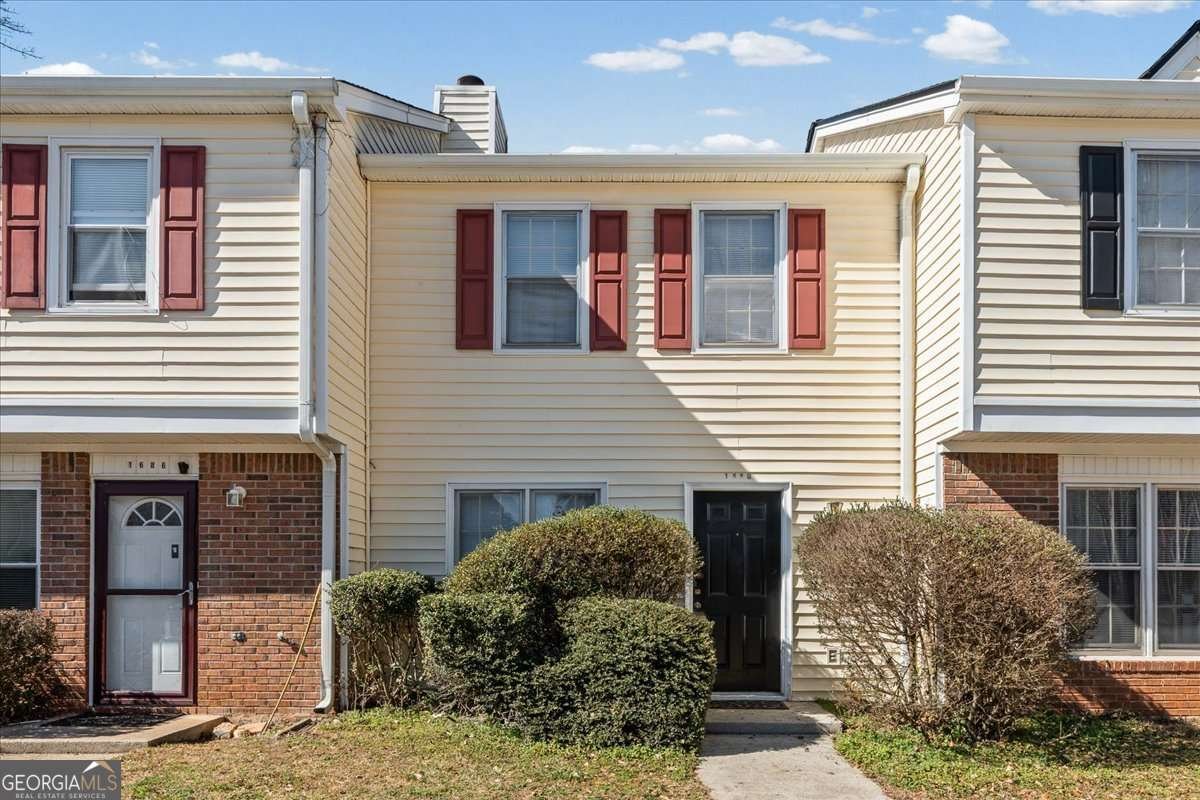 1684 Hunting Creek Drive Conyers - Photo 1