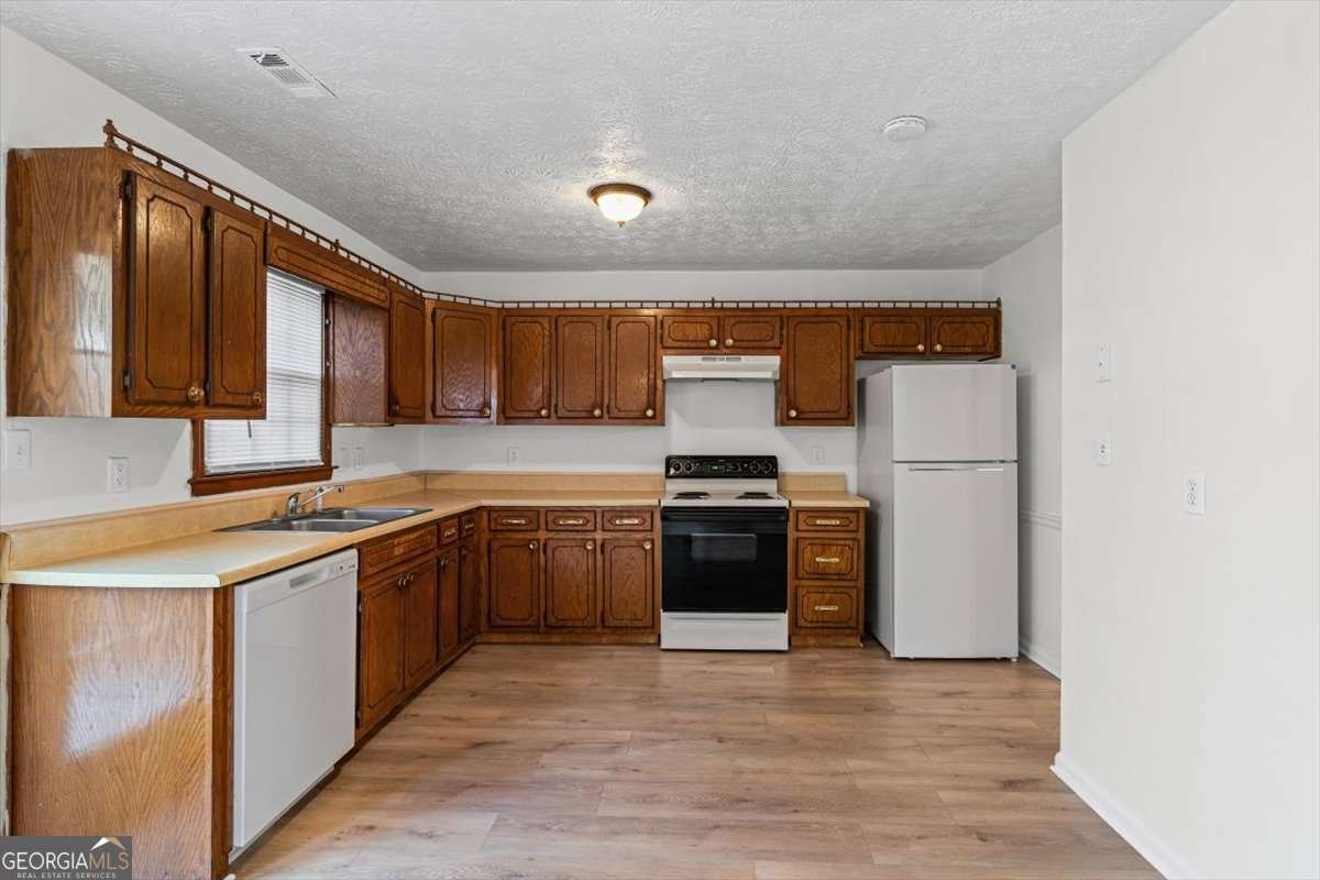 1684 Hunting Creek Drive Conyers - Photo 12