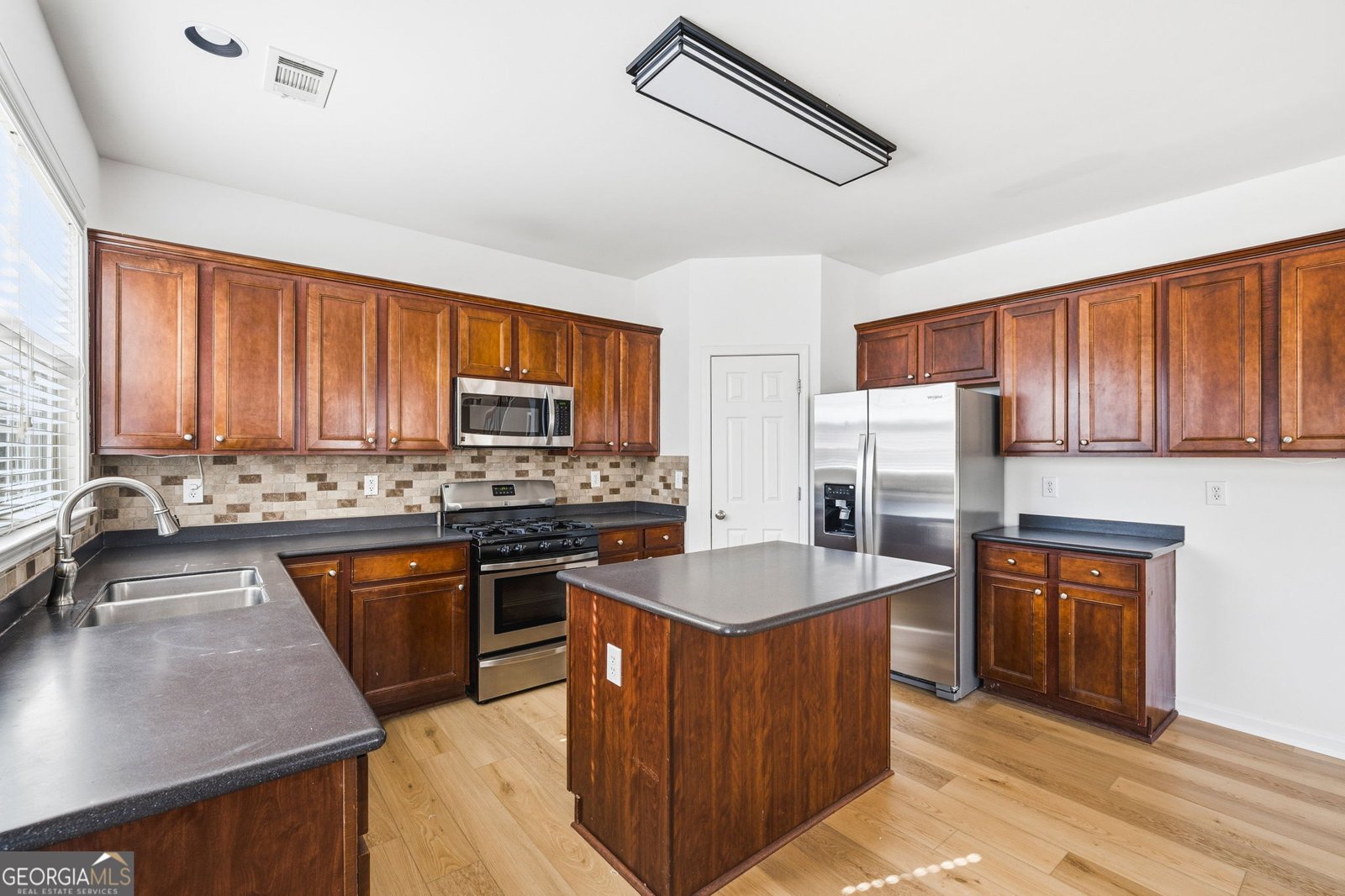 3910 Balas Street Cumming - Photo 18