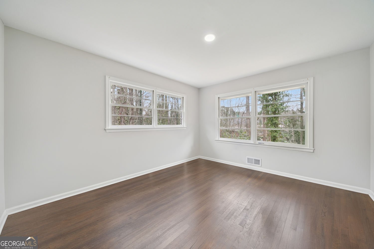 5655 Lake Forrest Drive Atlanta - Photo 11