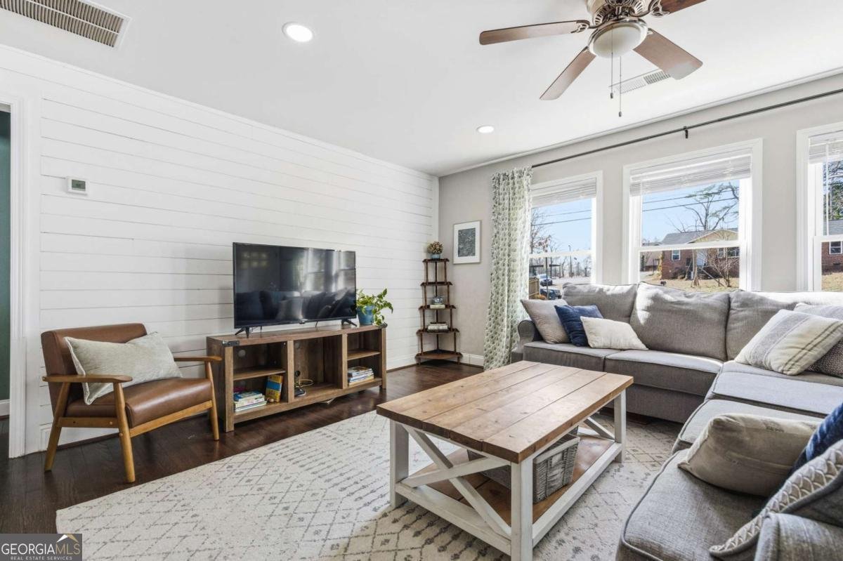 2071 Gober Avenue Smyrna - Photo 6