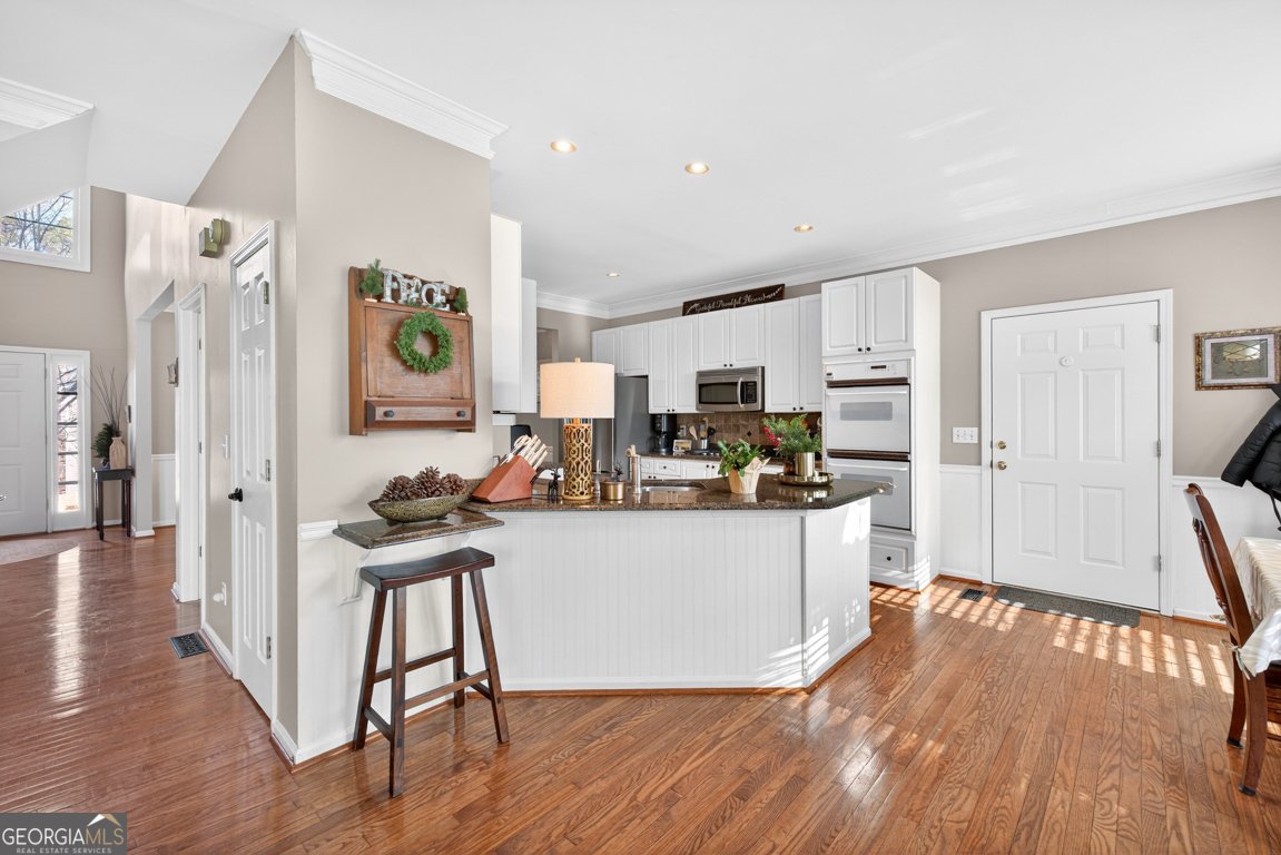 1064 Mount Water Lane Lawrenceville - Photo 10