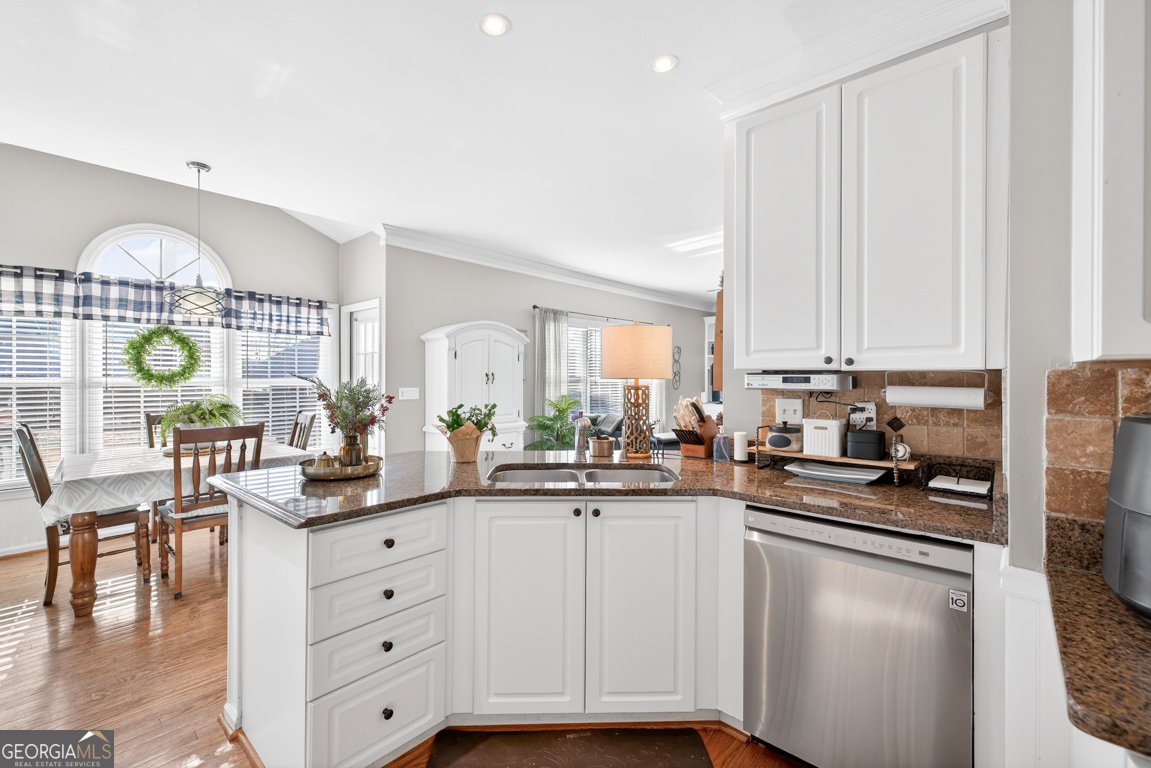 1064 Mount Water Lane Lawrenceville - Photo 11