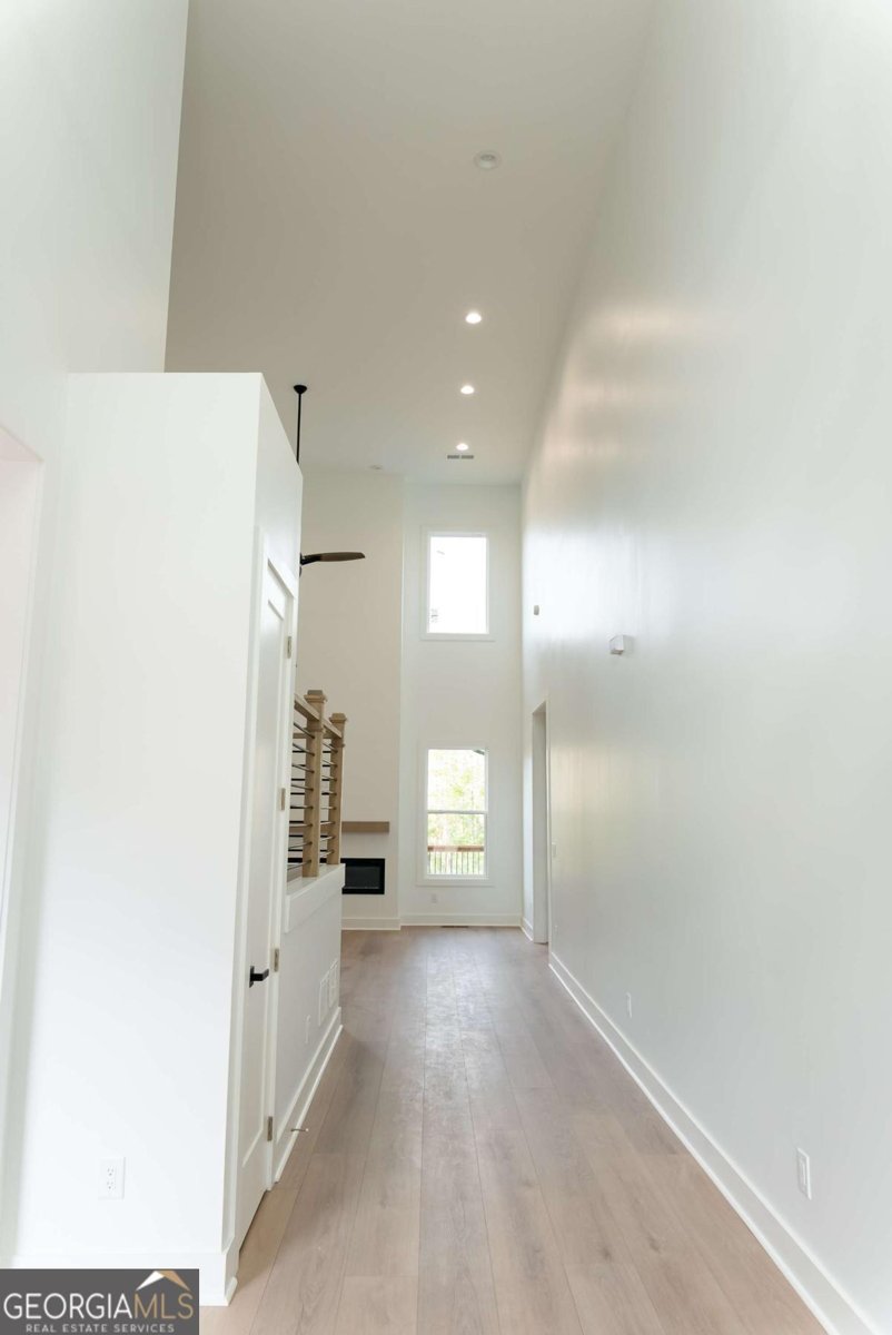 1173 VELTRE Circle Atlanta - Photo 7