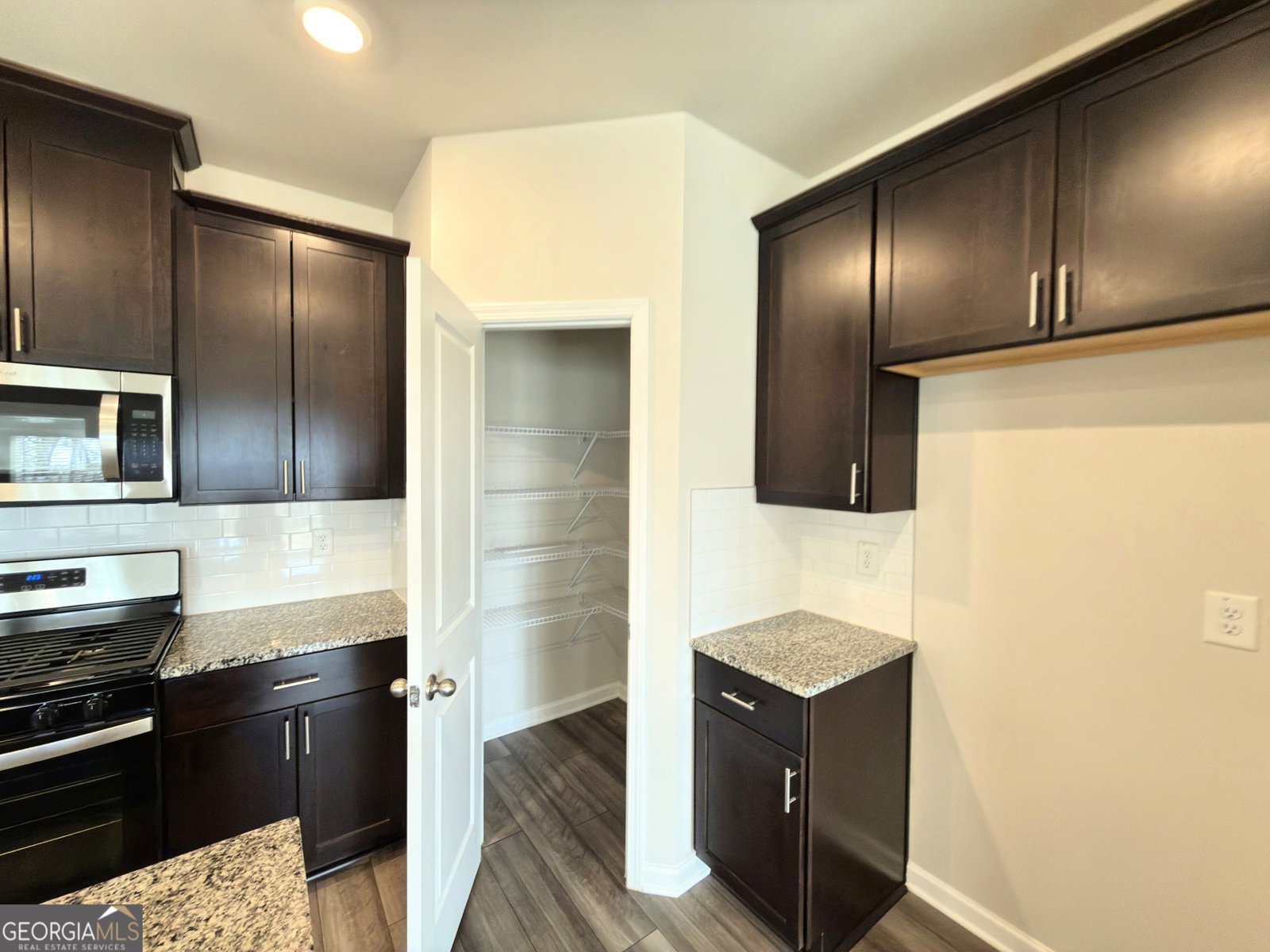 3894 Holland Grove Road Lawrenceville - Photo 6