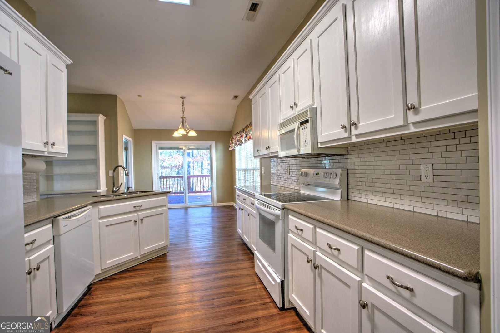 27 Treehouse Trail Rome - Photo 8