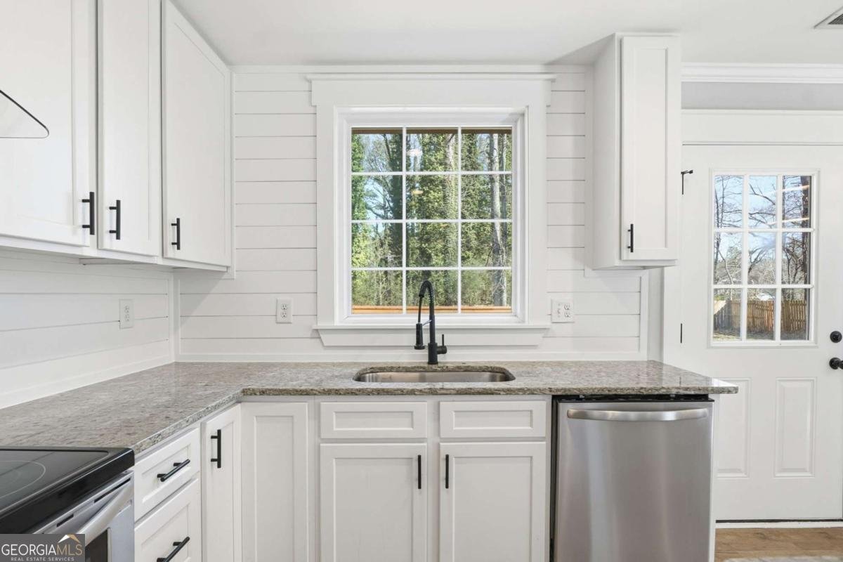 445 Arnold Avenue Marietta - Photo 10