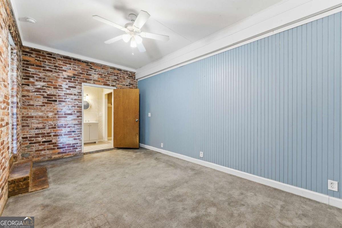 210 19th Street Griffin - Photo 9