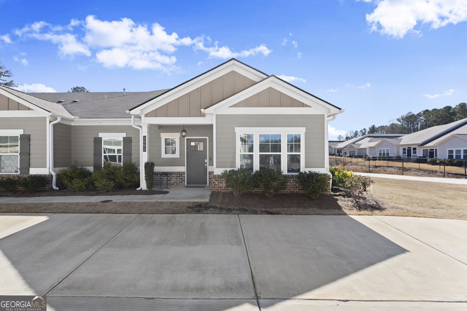 3991 Shelleydale Drive Powder Springs - Photo 1