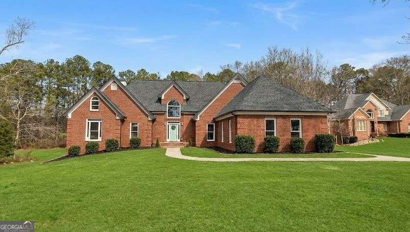 165 Heath Way Fayetteville - Photo 1