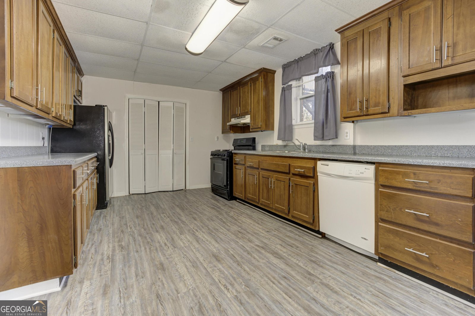 201 Ridgeway Road Canton - Photo 33