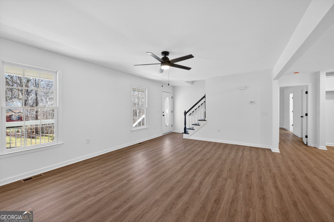 546 Creek View Drive Hoschton - Photo 6