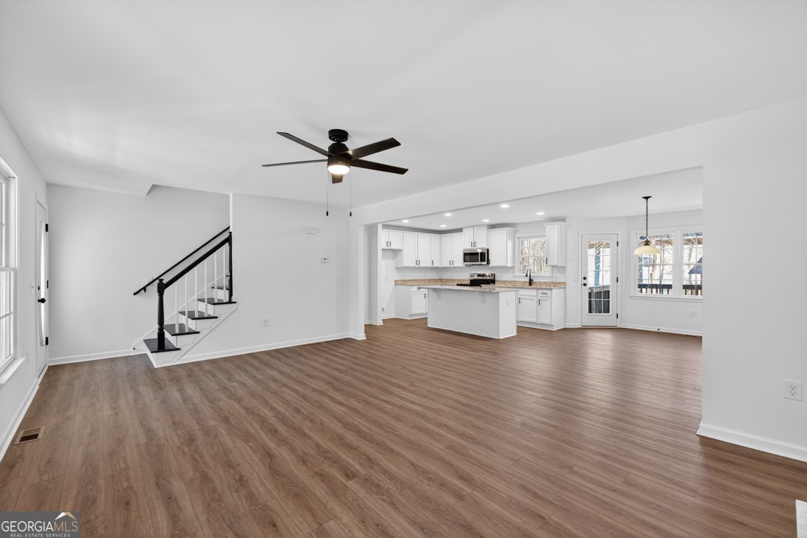 546 Creek View Drive Hoschton - Photo 7