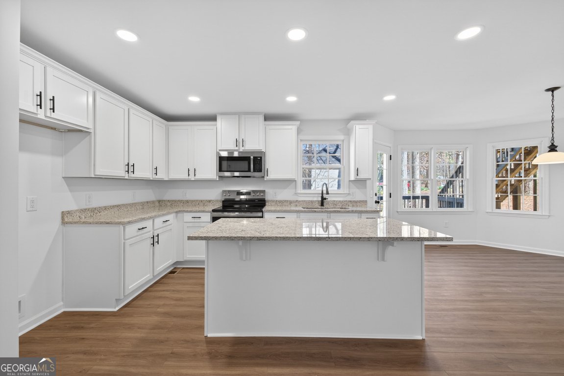 546 Creek View Drive Hoschton - Photo 8