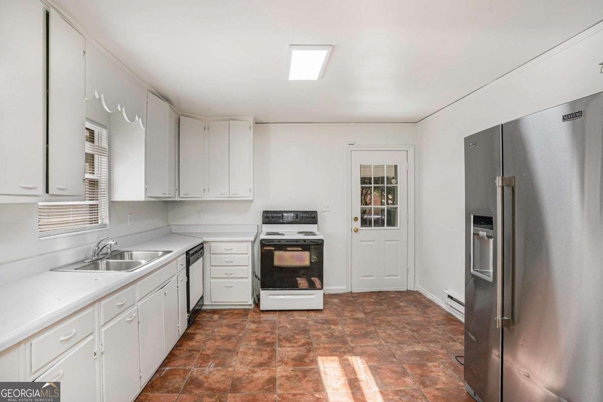 4849 Kenilworth Drive Stone Mountain - Photo 10