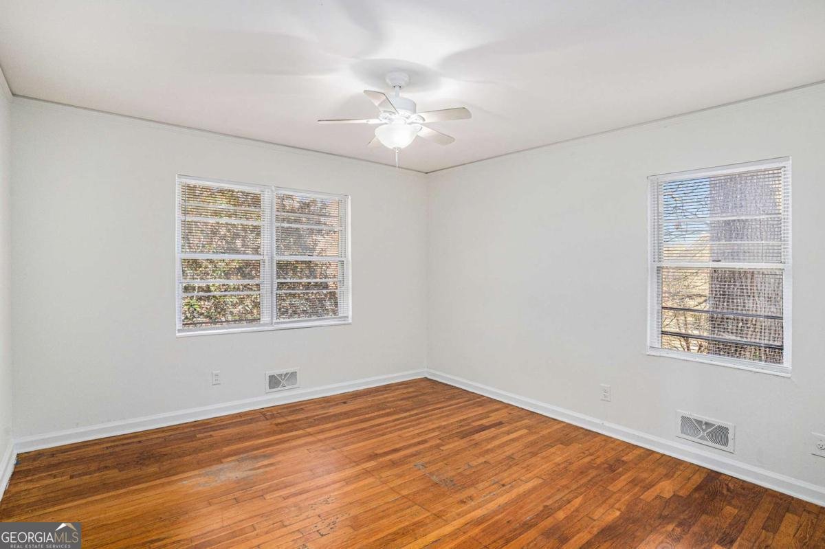 4849 Kenilworth Drive Stone Mountain - Photo 13