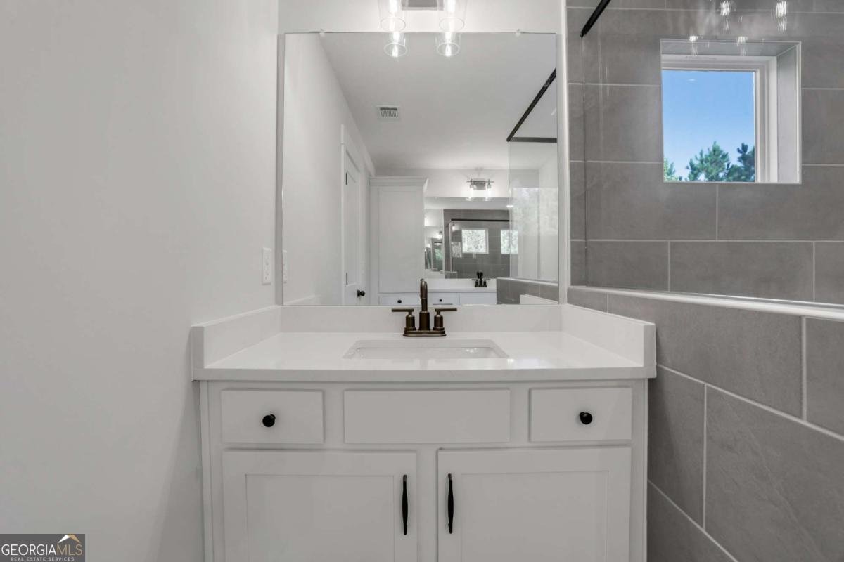 7049 Manchester Drive Flowery Branch - Photo 15