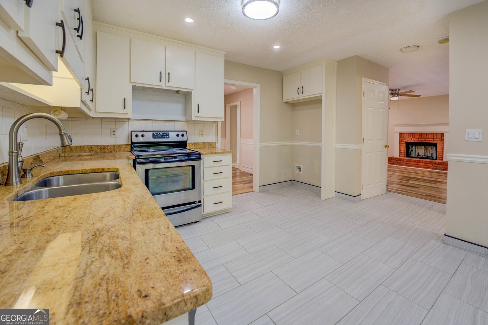 2436 Green Hollow Court Conyers - Photo 9