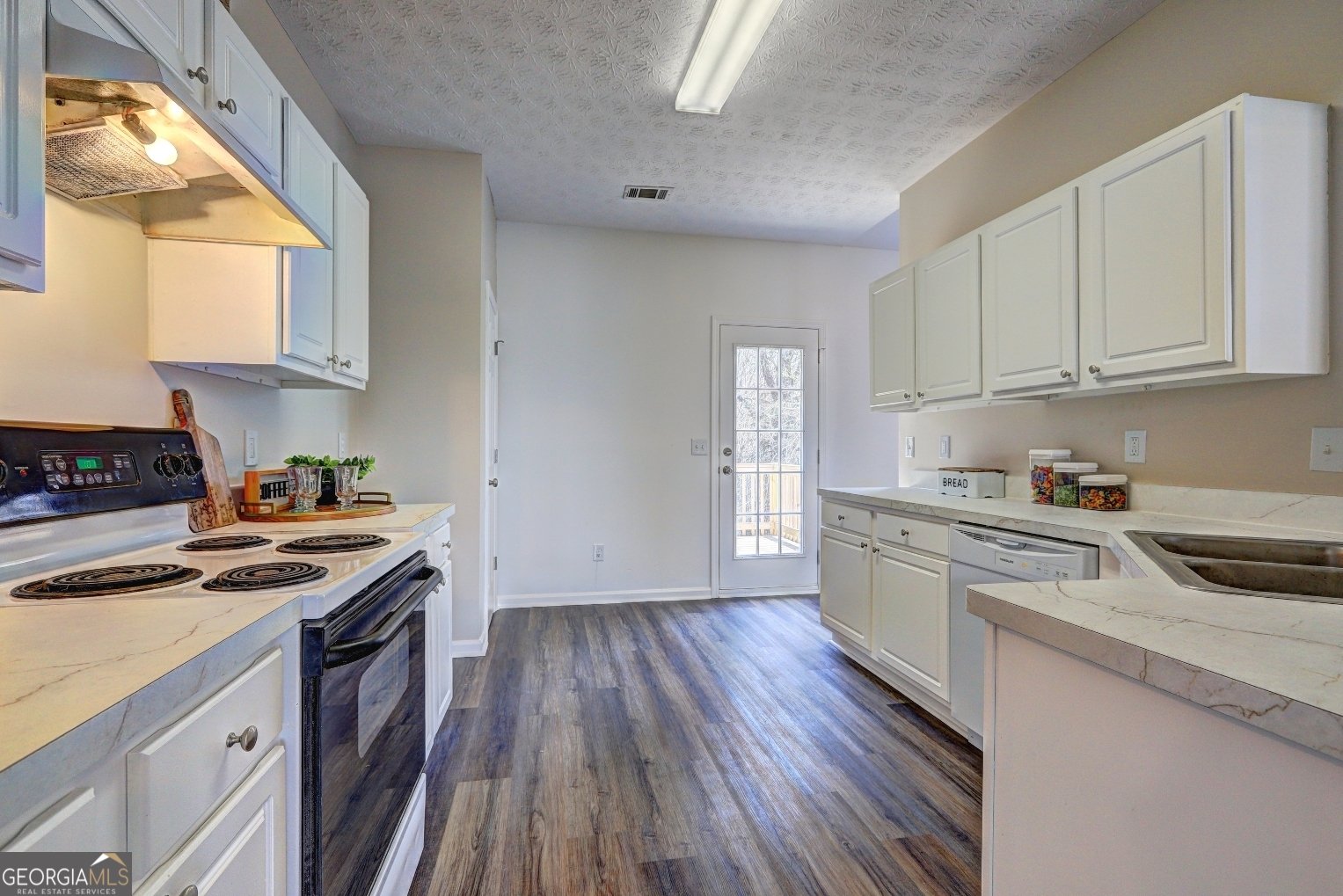 8106 Wynfield Drive Jonesboro - Photo 11