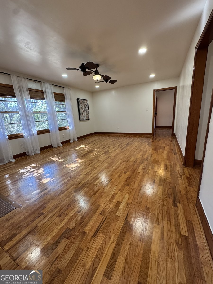 410 Sunset Circle Forsyth - Photo 9