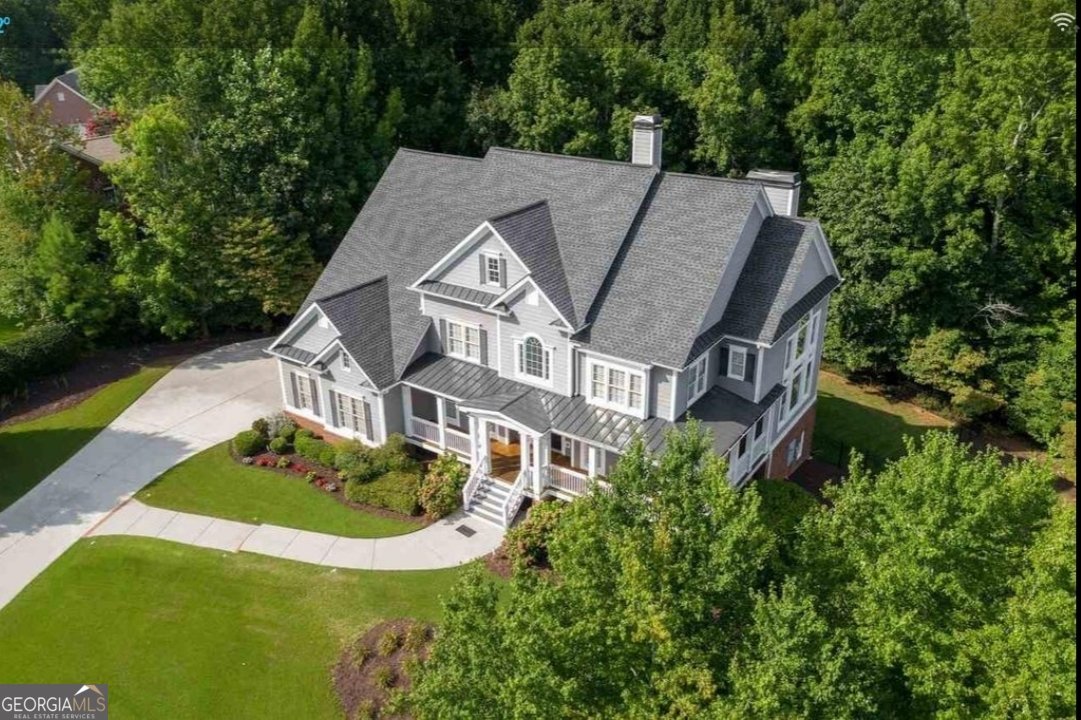 990 Chateau Forest Road Hoschton - Photo 1