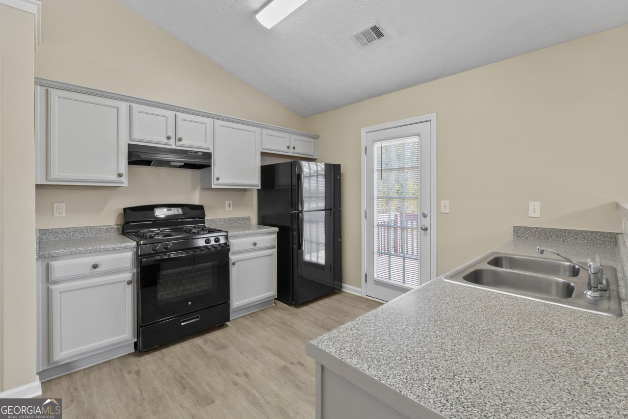 1005 Borrington Lane Stockbridge - Photo 13